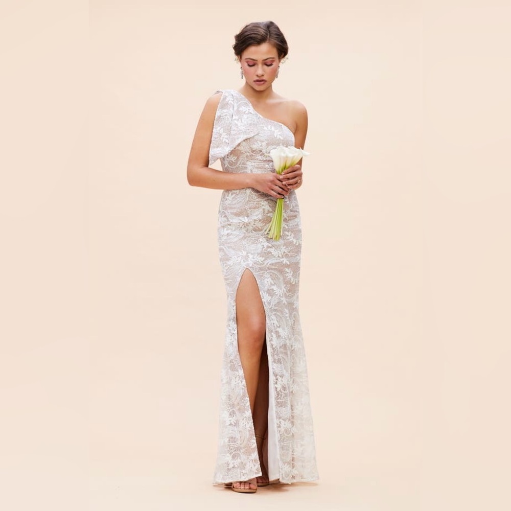 Dress the Population One-Shoulder Floral Lace Gown Sz M MSRP $348 NEW